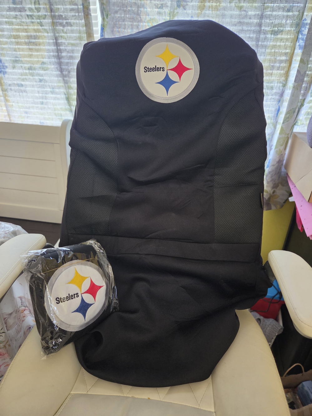 Pittsburgh Steelers Black Car Seat Cover with Team Logo